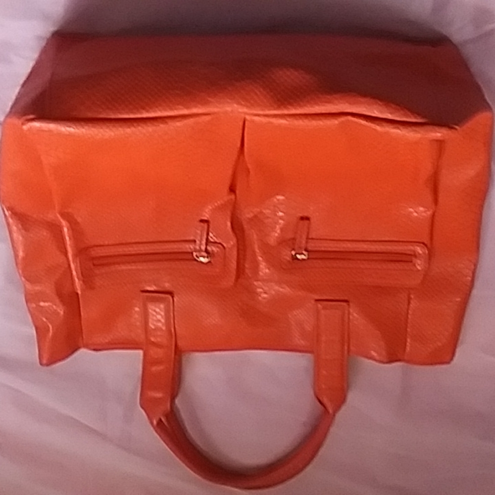 Neimon Marcus big bright beautiful tote bag